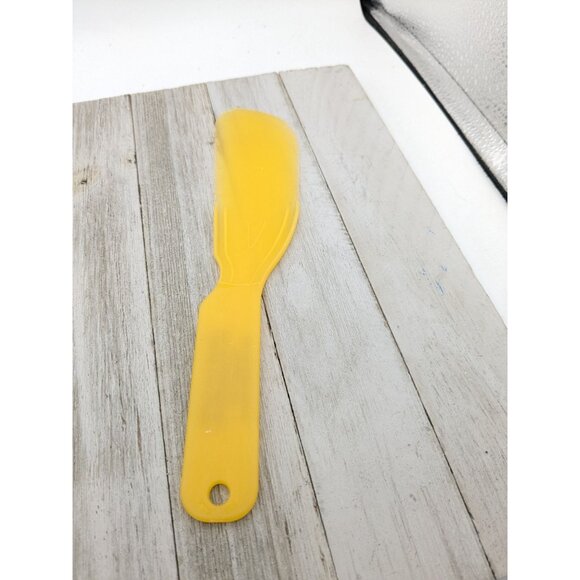 Yellow Plastic Spreader Knife For Cheese & Butter 9" Advertising - Picture 4 of 7